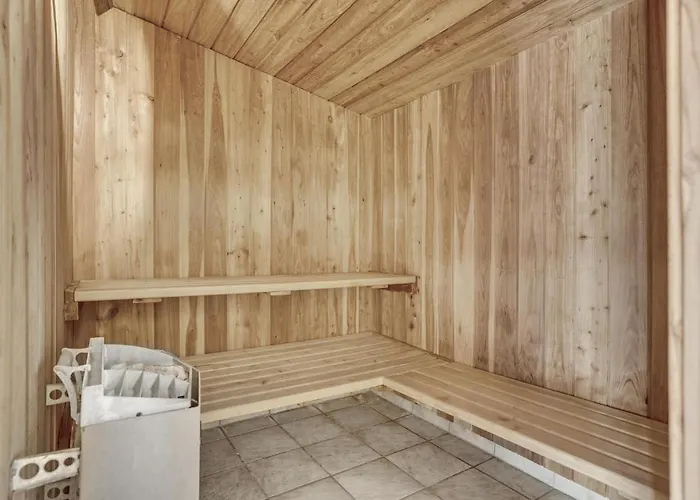 Awesome In With Sauna Casa de Férias *