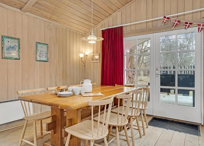 Awesome In With Sauna Vig